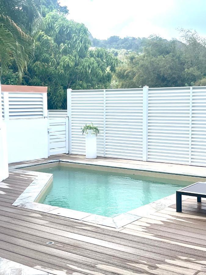 Les Appart Villa Sunbay Caraibes Avec Piscine Privative Vue Mer Et Montagne Le François Exteriör bild