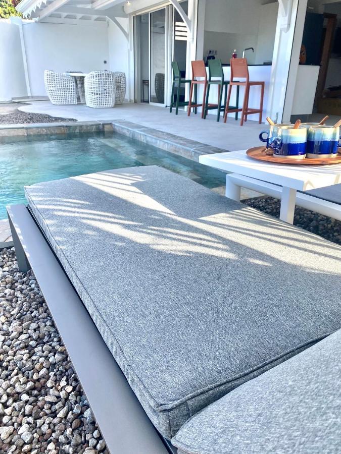 Les Appart Villa Sunbay Caraibes Avec Piscine Privative Vue Mer Et Montagne Le François Exteriör bild