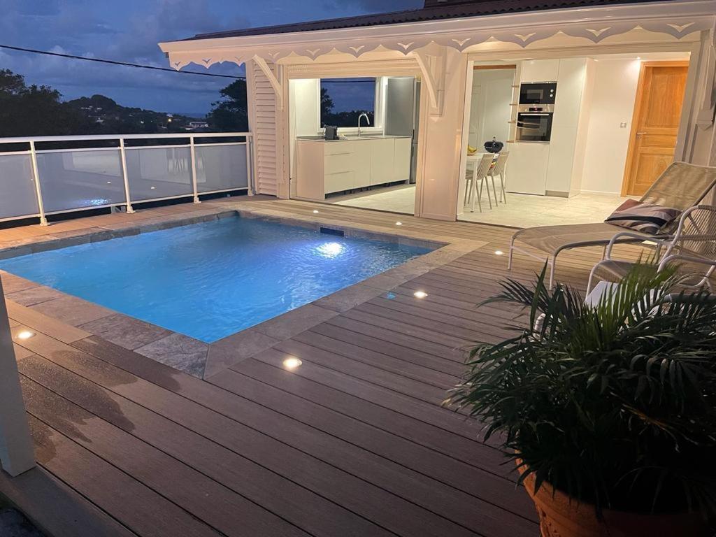 Les Appart Villa Sunbay Caraibes Avec Piscine Privative Vue Mer Et Montagne Le François Exteriör bild