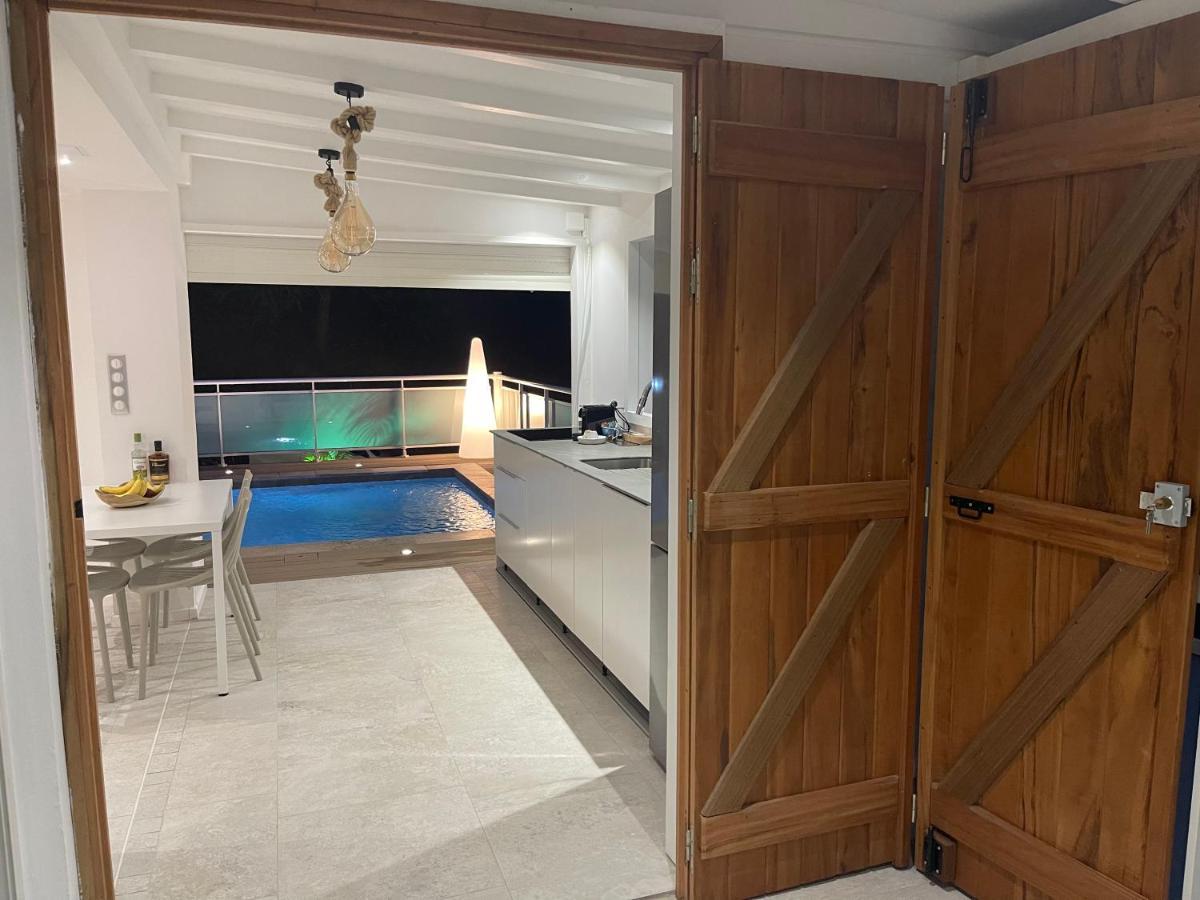 Les Appart Villa Sunbay Caraibes Avec Piscine Privative Vue Mer Et Montagne Le François Exteriör bild