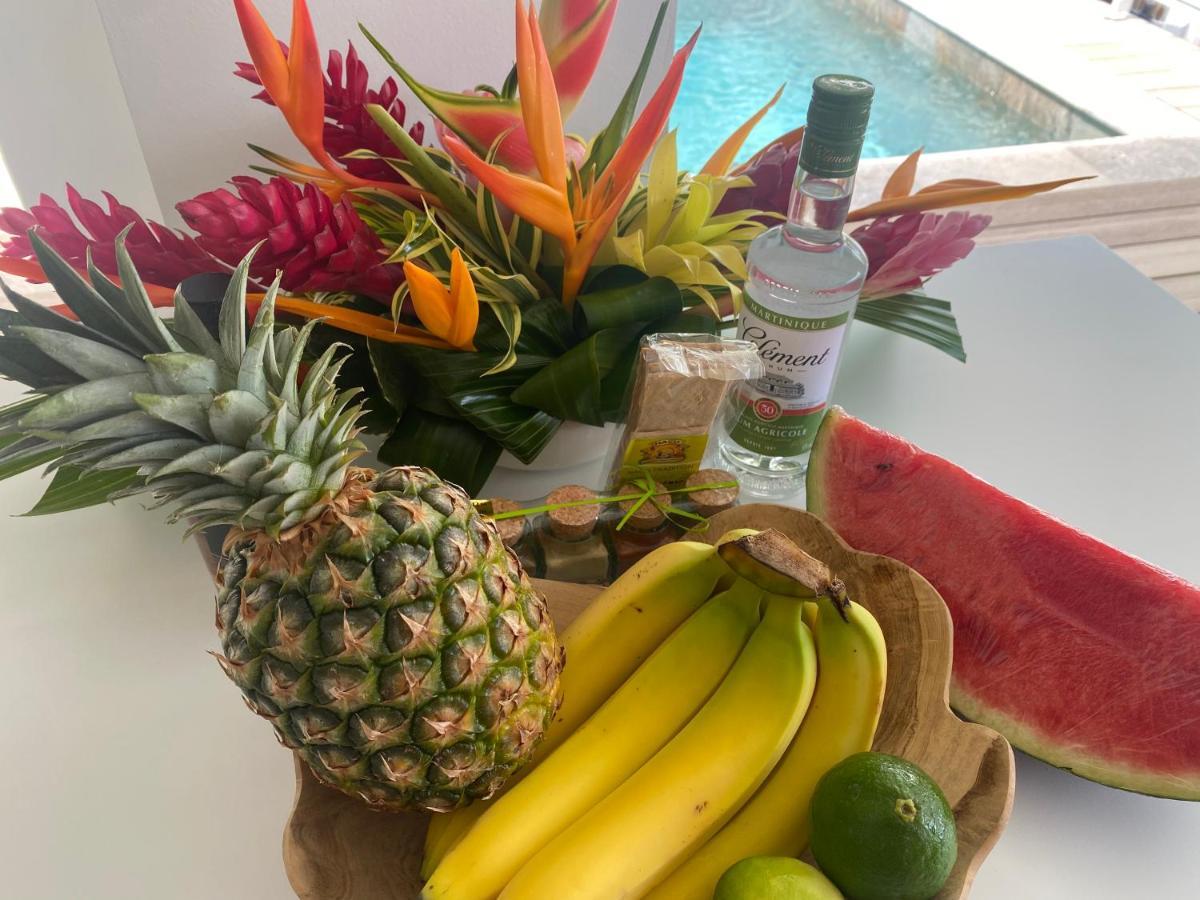 Les Appart Villa Sunbay Caraibes Avec Piscine Privative Vue Mer Et Montagne Le François Exteriör bild